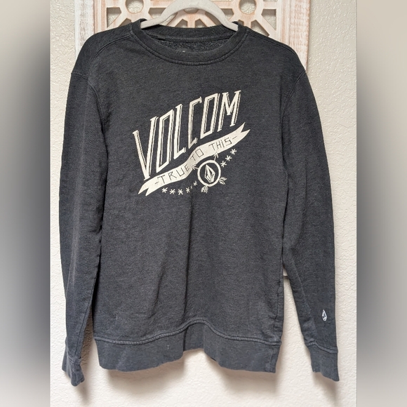 Volcom charcoal crewneck sweatshirt mens medium vinyl print skater surfer swim - Picture 1 of 6
